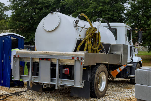 Best Luxury portable toilet rental  in Tampa, FL